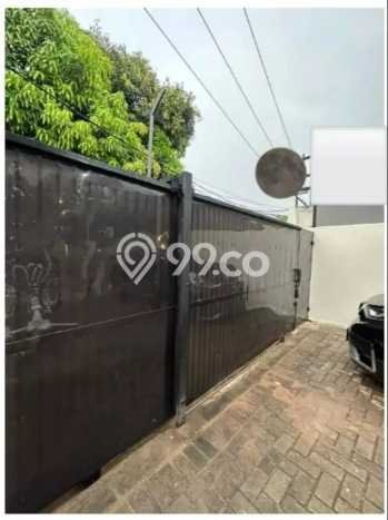 Dijual Segera Rumah Kost di Graha Raya, Tangerang 30 Kamar Dijual Segera Rumah Kost di Graha Raya, Tangerang 30 Kamar