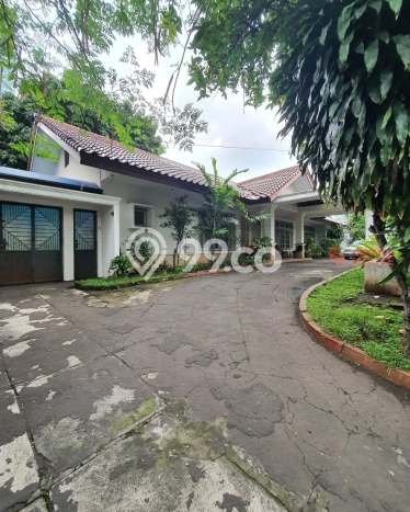 Dijual Rumah Mewah Exclusive di Kebayoran Baru, Jakarta Selatan Dijual Rumah Mewah Exclusive di Kebayoran Baru, Jakarta Selatan