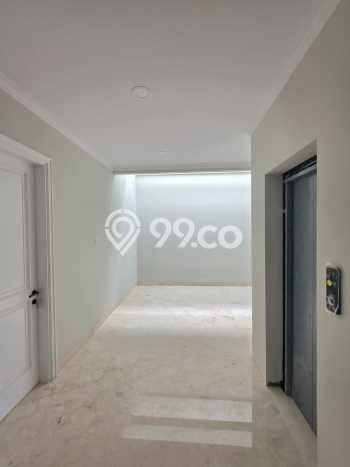 For Sale! Luxury House LT 202m2 Desain Modern di Pakubuwono For Sale! Luxury House LT 202m2 Desain Modern di Pakubuwono