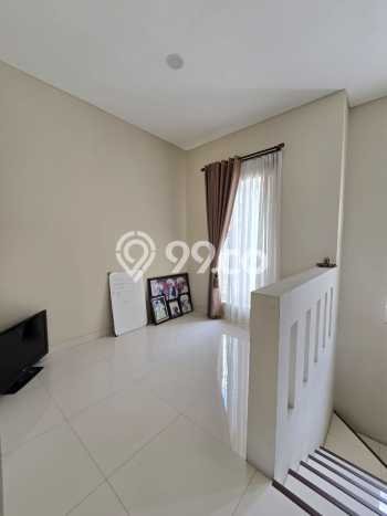 Hunian Mewah LB 200m2 Siap Pakai Desain Elegan di Ciganjur, Jakarta Selatan Hunian Mewah LB 200m2 Siap Pakai Desain Elegan di Ciganjur, Jakarta Selatan