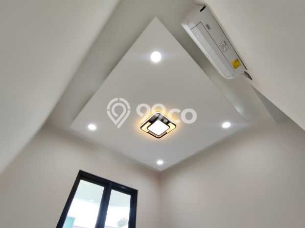 Jual Rumah Eksklusif 4 KT di Meruya, Jakarta Barat Jual Rumah Eksklusif 4 KT di Meruya, Jakarta Barat