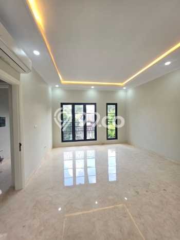 Hunian Eksklusif Siap Huni LT 218m2 di Kebayoran Baru, Jakarta Selatan Hunian Eksklusif Siap Huni LT 218m2 di Kebayoran Baru, Jakarta Selatan