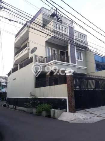 Rumah Luxury Modern Siap Huni di Tomang Jakarta Barat Rumah Luxury Modern Siap Huni di Tomang Jakarta Barat