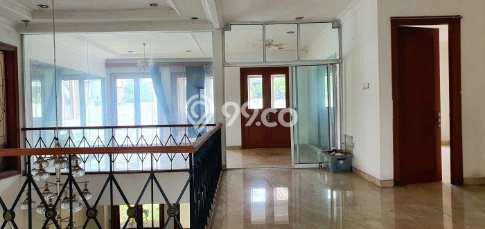 Dijual Rumah Premium dengan Fasilitas Sekitar Komplit di Mampang Prapatan, Jakarta Selatan Dijual Rumah Premium dengan Fasilitas Sekitar Komplit di Mampang Prapatan, Jakarta Selatan