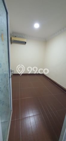 Rumah LT 180m² / LB 350m² One Gate System di Kelapa Gading, Jakarta Utara Rumah LT 180m² / LB 350m² One Gate System di Kelapa Gading, Jakarta Utara