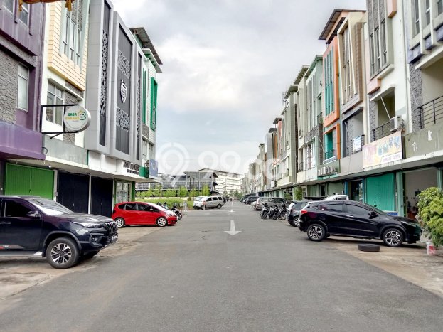 Unit Kantor Dijual di Pontianak Tenggara Pontianak 219m2 Unit Kantor Dijual di Pontianak Tenggara Pontianak 219m2