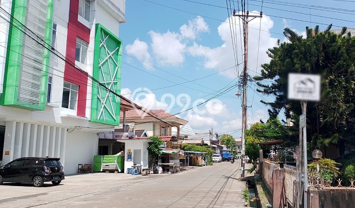 Unit Kost Dijual di Pontianak Kota dengan 55 Kamar Tidur & Luas Bangunan 1967m2 Unit Kost Dijual di Pontianak Kota dengan 55 Kamar Tidur & Luas Bangunan 1967m2
