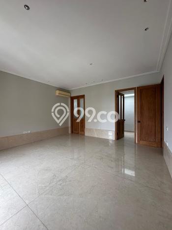 Jual Rumah Luas Megah Dengan View Eksklusif di Kemang, Jakarta Selatan Jual Rumah Luas Megah Dengan View Eksklusif di Kemang, Jakarta Selatan