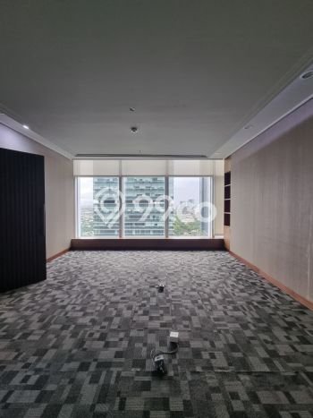 Kantor Disewakan di , Luas 334m2m², Area Bisnis, Jalan Strategis Kantor Disewakan di , Luas 334m2m², Area Bisnis, Jalan Strategis