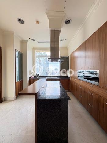 Hunian Strategis 500m2 di SCBD Jakarta Selatan 4 KT Hunian Strategis 500m2 di SCBD Jakarta Selatan 4 KT