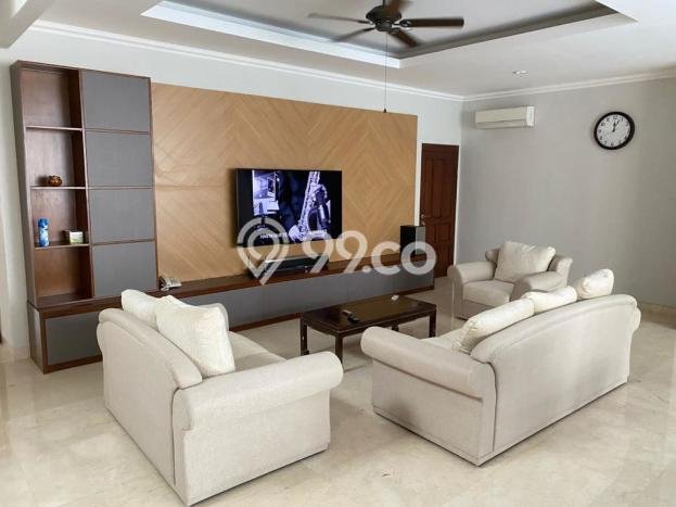 Hunian Modern Disewakan di Pondok Indah Jakarta Selatan 7 KT & 5 KM Hunian Modern Disewakan di Pondok Indah Jakarta Selatan 7 KT & 5 KM