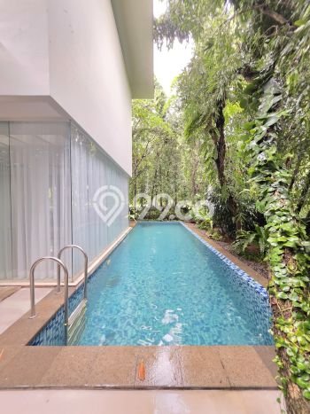 Jarang Ada! Rumah Sewa 3 Kamar Bagus Siap Huni SCBD Jarang Ada! Rumah Sewa 3 Kamar Bagus Siap Huni SCBD