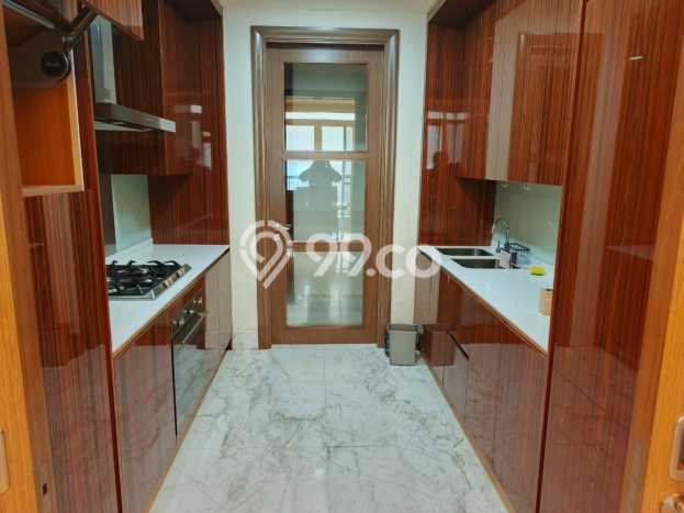 HARGA TERBAIK! Apartemen di Simprug, 1 KM, Luas 157m2m², Ready Ditempati HARGA TERBAIK! Apartemen di Simprug, 1 KM, Luas 157m2m², Ready Ditempati