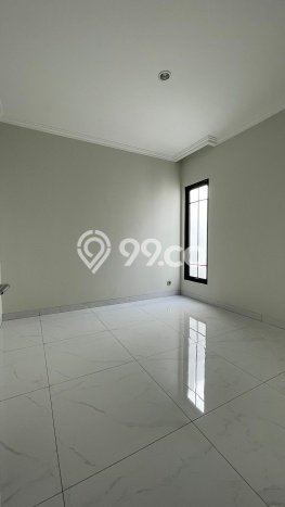 Rumah sewa siap pakai 4 KT di Summarecon Crown Gading, Bekasi Rumah sewa siap pakai 4 KT di Summarecon Crown Gading, Bekasi