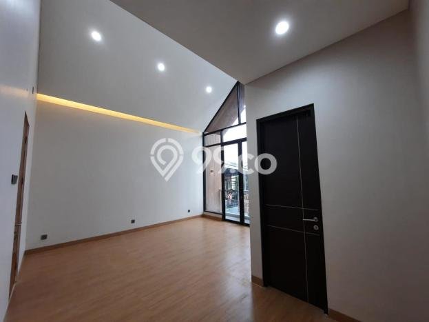 Rumah Luas Asri 5 KT Siap Pakai di Graha Raya Tangerang Selatan Rumah Luas Asri 5 KT Siap Pakai di Graha Raya Tangerang Selatan