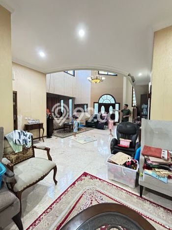 Ready to Use! Luxury House LT 380m2 Desain Elegan di BSD Giri Loka Ready to Use! Luxury House LT 380m2 Desain Elegan di BSD Giri Loka