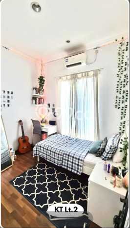 Hunian Elit LB 200m2 Siap Pakai Desain Elegan di Bintaro, Tangerang Selatan Hunian Elit LB 200m2 Siap Pakai Desain Elegan di Bintaro, Tangerang Selatan