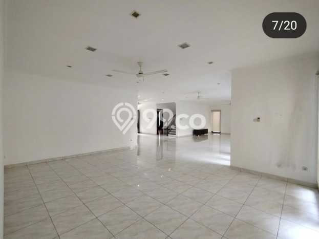 Rumah Luxury Modern Tanpa Renovasi di Kemang Jakarta Selatan Rumah Luxury Modern Tanpa Renovasi di Kemang Jakarta Selatan