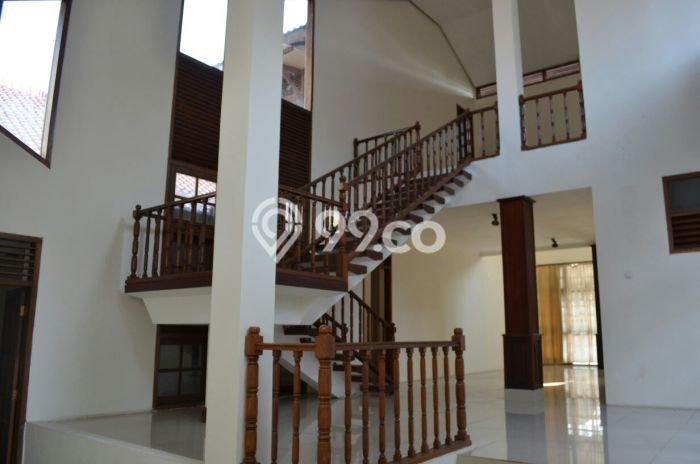 Dijual Rumah Mewah Exclusive di Banyumanik, Semarang Dijual Rumah Mewah Exclusive di Banyumanik, Semarang