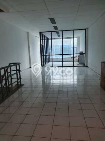 Ruko Dijual di Jakarta Utara LT 82m2 & LB 330m2 Lokasi Terbaik! Ruko Dijual di Jakarta Utara LT 82m2 & LB 330m2 Lokasi Terbaik!