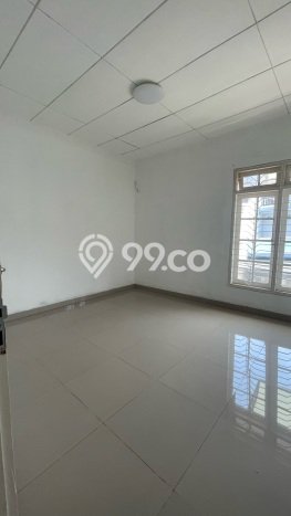 LOKASI STRATEGIS! Rumah di Pluit, Akses ke Stasiun, 4 KM, Luas 363m² LB 500m² LOKASI STRATEGIS! Rumah di Pluit, Akses ke Stasiun, 4 KM, Luas 363m² LB 500m²