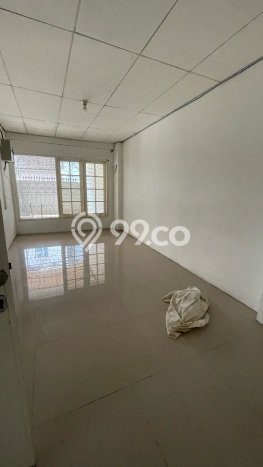 LOKASI STRATEGIS! Rumah di Pluit, Akses ke Stasiun, 4 KM, Luas 363m² LB 500m² LOKASI STRATEGIS! Rumah di Pluit, Akses ke Stasiun, 4 KM, Luas 363m² LB 500m²