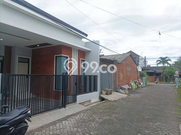 Rumah Luas Asri 2 KT Siap Huni di Sawojajar Malang Rumah Luas Asri 2 KT Siap Huni di Sawojajar Malang