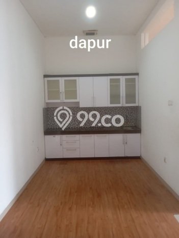 Lokasi strategis! Rumah siap pakai dikontrakkan di Bojongloa Kidul LB 200m2 Lokasi strategis! Rumah siap pakai dikontrakkan di Bojongloa Kidul LB 200m2