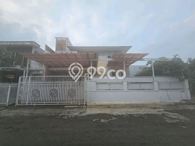 Rumah Luxury Modern Siap Huni di Intercon Jakarta Barat Rumah Luxury Modern Siap Huni di Intercon Jakarta Barat