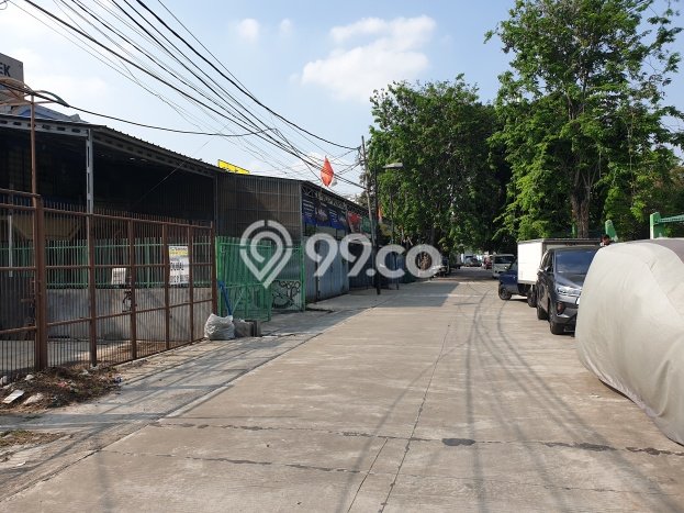 Ruko Dijual di Jakarta Barat LT 180m2 & LB 240m2 Lokasi Terbaik! Ruko Dijual di Jakarta Barat LT 180m2 & LB 240m2 Lokasi Terbaik!