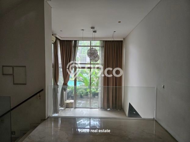 Hunian Mewah LB 360m2 Siap Huni Desain Elegan di Kedoya, Jakarta Barat Hunian Mewah LB 360m2 Siap Huni Desain Elegan di Kedoya, Jakarta Barat
