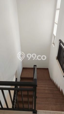 Rumah sewa siap pakai 3 KT di Permata Buana, Jakarta Barat Rumah sewa siap pakai 3 KT di Permata Buana, Jakarta Barat