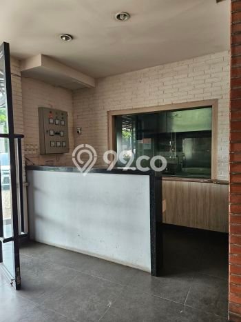 Ruko Usaha Dijual di Kebon Jeruk Jakarta Barat LT 200m2 & LB 800m2 Ruko Usaha Dijual di Kebon Jeruk Jakarta Barat LT 200m2 & LB 800m2