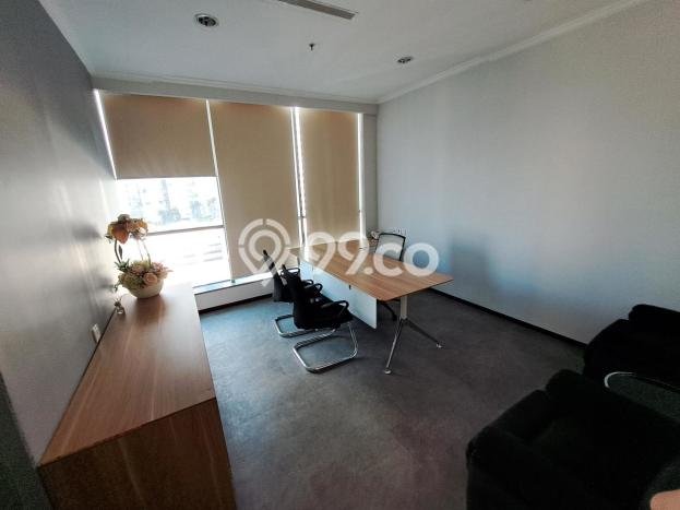 LOKASI PREMIUM! Kantor Area Bisnis di Grogol Petamburan, Luas 281m², Siap Bisnis LOKASI PREMIUM! Kantor Area Bisnis di Grogol Petamburan, Luas 281m², Siap Bisnis