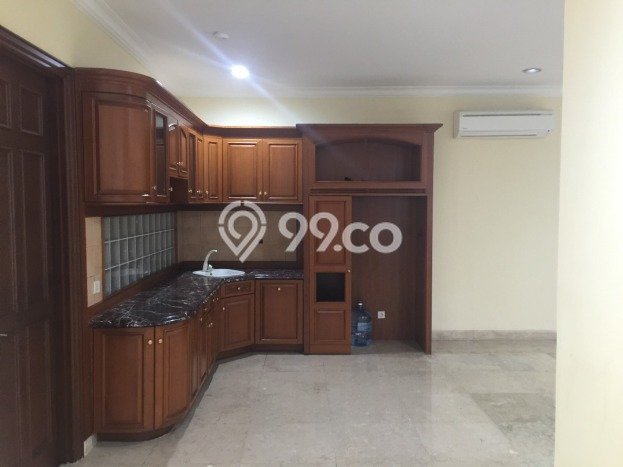 Rumah Bagus Disewakan di Pondok Indah, Jakarta Selatan LT 327m2, LB 420m2 Rumah Bagus Disewakan di Pondok Indah, Jakarta Selatan LT 327m2, LB 420m2