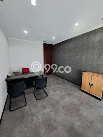 LOKASI PREMIUM! Kantor Area Bisnis di Grogol Petamburan, Luas 281m², Siap Bisnis LOKASI PREMIUM! Kantor Area Bisnis di Grogol Petamburan, Luas 281m², Siap Bisnis