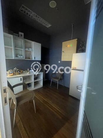 LOKASI PREMIUM! Kantor di Grogol, Luas 321m², Lokasi Niaga LOKASI PREMIUM! Kantor di Grogol, Luas 321m², Lokasi Niaga