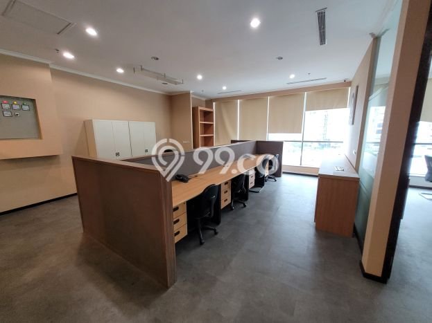 Unit Kantor Dijual di Grogol Petamburan Jakarta Barat Luas Tanah 281m2, Luas Bangunan 281m2 Unit Kantor Dijual di Grogol Petamburan Jakarta Barat Luas Tanah 281m2, Luas Bangunan 281m2