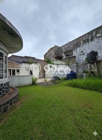 Rumah Elit Modern Tanpa Renovasi di Bandung Kota Bandung Rumah Elit Modern Tanpa Renovasi di Bandung Kota Bandung