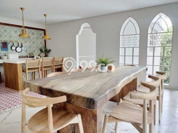 Peluang Langka! Vila Kawasan Coblong, Ukuran 433m2m², Lokasi Strategis dekat dengan beragam fasilitas Peluang Langka! Vila Kawasan Coblong, Ukuran 433m2m², Lokasi Strategis dekat dengan beragam fasilitas