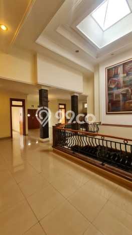 For Sale! Premium House LT 372m2 Desain Elegan di Setra Duta For Sale! Premium House LT 372m2 Desain Elegan di Setra Duta