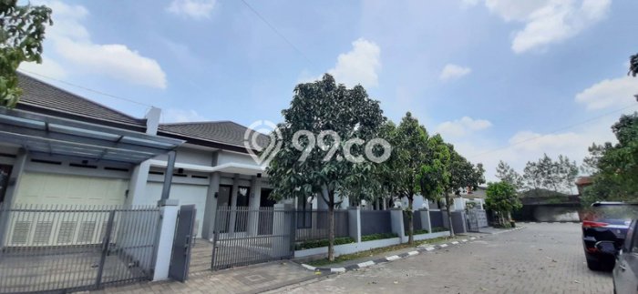Siap Huni Rumah Mewah 4 Kamar di Batununggal Dekat ke Mana Saja Siap Huni Rumah Mewah 4 Kamar di Batununggal Dekat ke Mana Saja