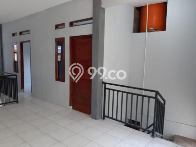 Rumah Modern 9 Kamar LT 214m2 di Setiabudi Rumah Modern 9 Kamar LT 214m2 di Setiabudi