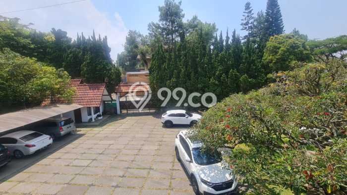 Rumah Luxury Modern Tanpa Renovasi di Setiabudi Bandung Rumah Luxury Modern Tanpa Renovasi di Setiabudi Bandung
