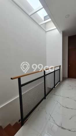 Rumah Elit Modern Siap Huni di Setra Duta Bandung Rumah Elit Modern Siap Huni di Setra Duta Bandung