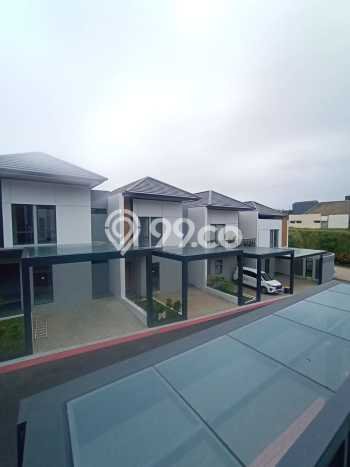 Kesempatan Memiliki Properti di Pusat Kota Setra Duta, Bandung - LT 129m² Kesempatan Memiliki Properti di Pusat Kota Setra Duta, Bandung - LT 129m²