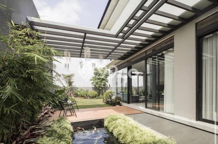 Dijual Rumah Mewah Elegan Dengan View Eksklusif di Setiabudi, Bandung Dijual Rumah Mewah Elegan Dengan View Eksklusif di Setiabudi, Bandung