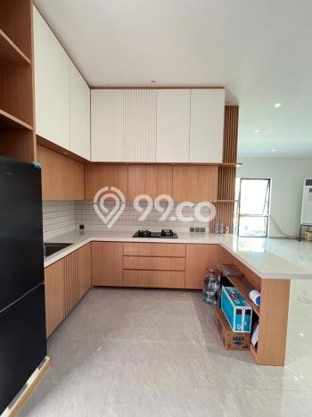 Ready to Use! Luxury House LT 132m2 Desain Elegan di Setra Duta Ready to Use! Luxury House LT 132m2 Desain Elegan di Setra Duta
