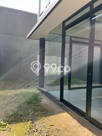 Rumah Elit Modern Siap Huni di Kota Baru Parahyangan Bandung Rumah Elit Modern Siap Huni di Kota Baru Parahyangan Bandung
