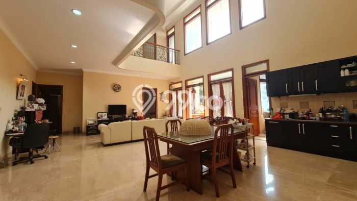Ready to Use! Premium House LT 375m2 Desain Modern di Setra Duta Ready to Use! Premium House LT 375m2 Desain Modern di Setra Duta